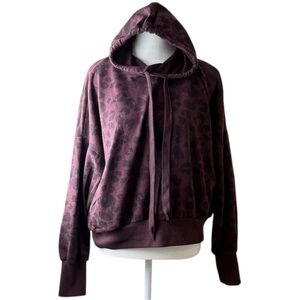 SAGE Collective Leopard Hoodie M Burgundy Cropped Pullover Sweatshirt‎